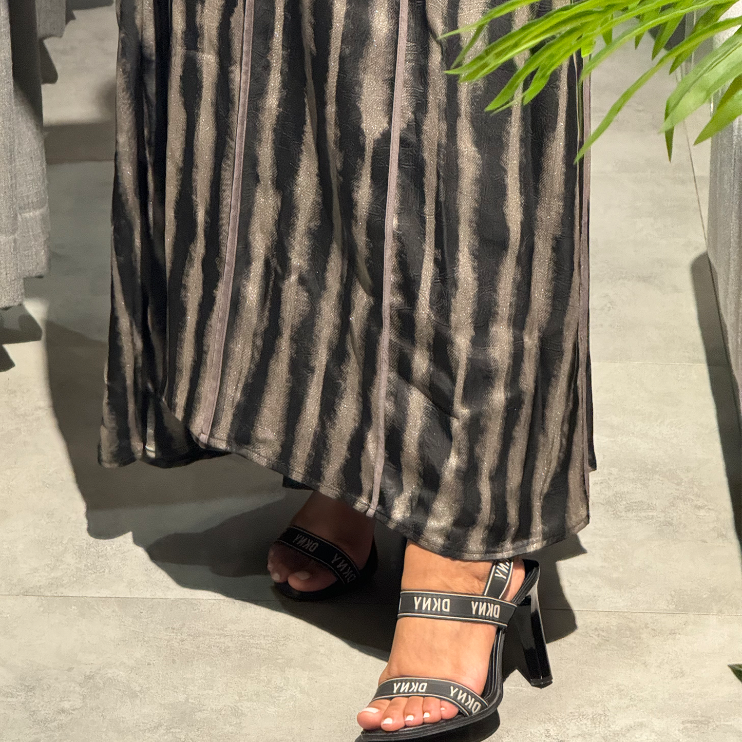 Satan abaya with Black and Golden Lines