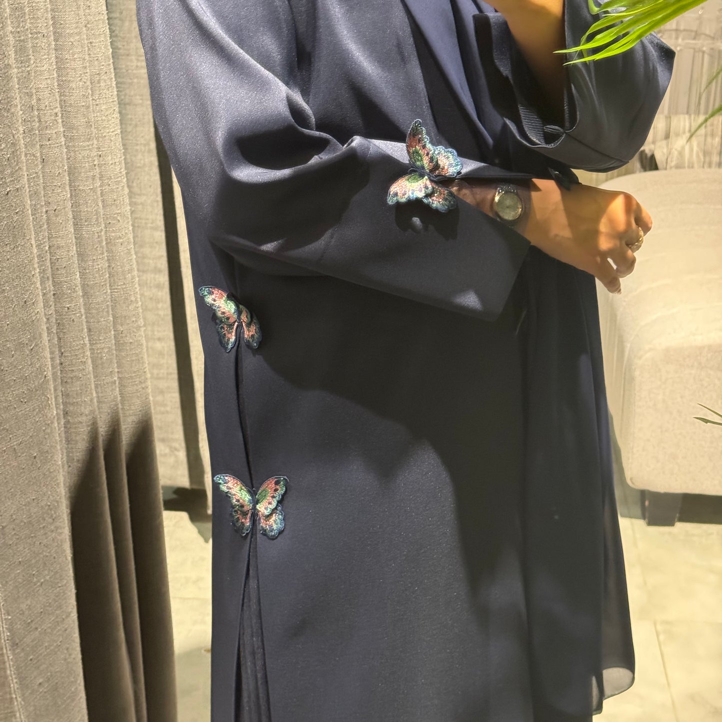 Butterfly with toor in crepe fabric
