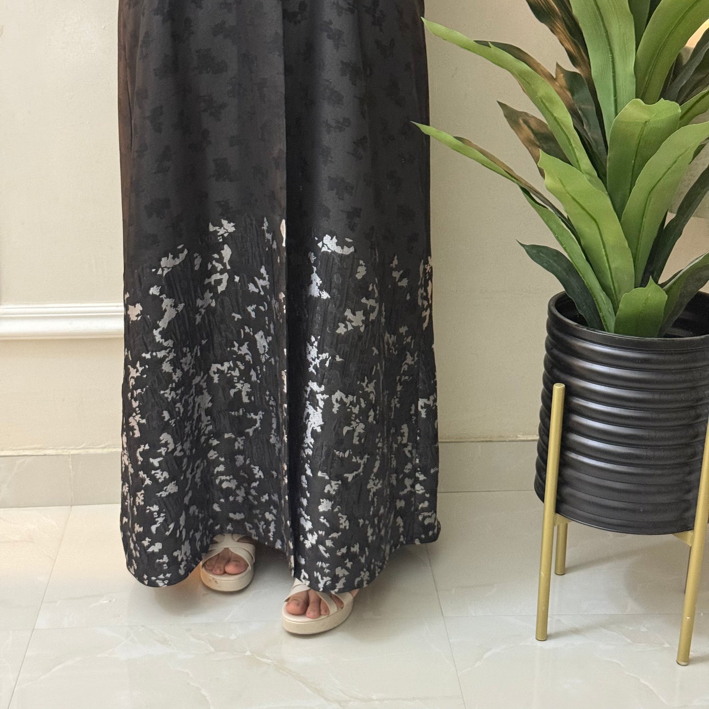 Silver printed abaya with luxury fabric