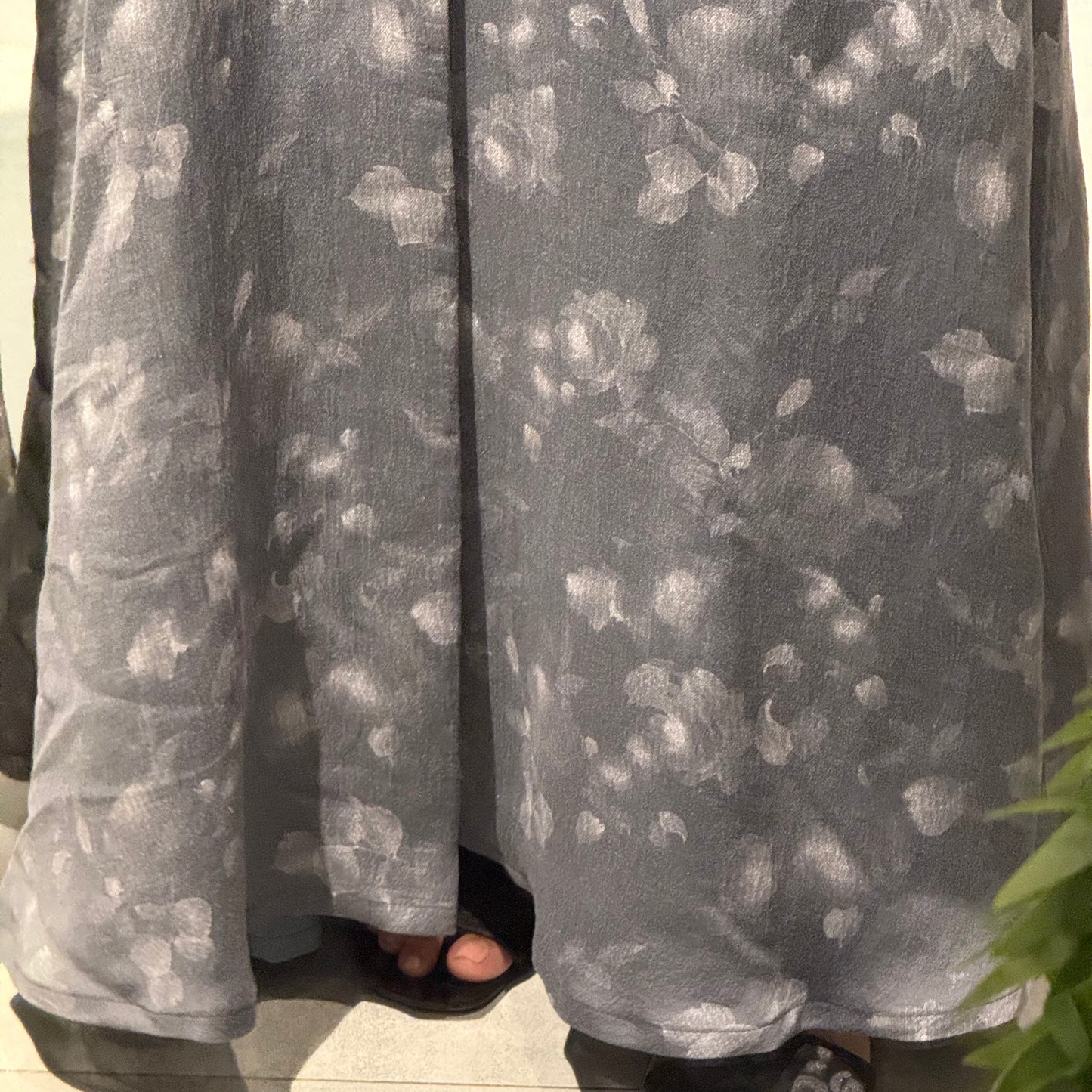 Abaya with grey color and silver flowers