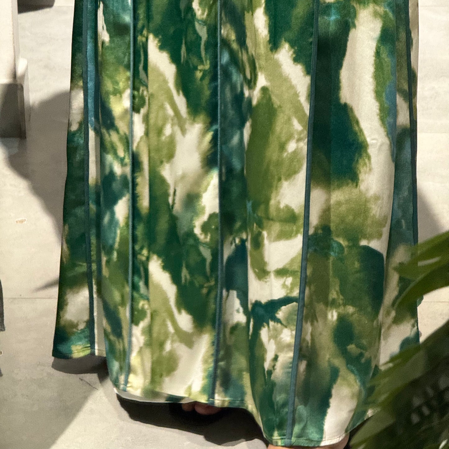 Abaya with marble green