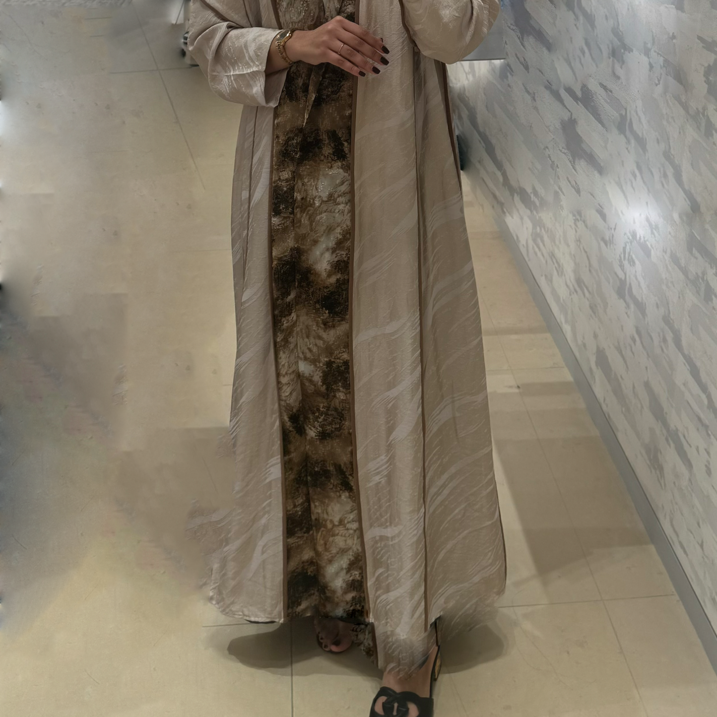 Abaya with marble brown