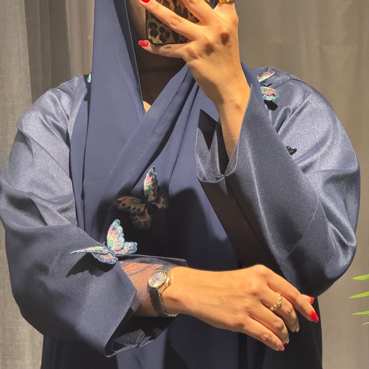Butterfly with toor in crepe fabric