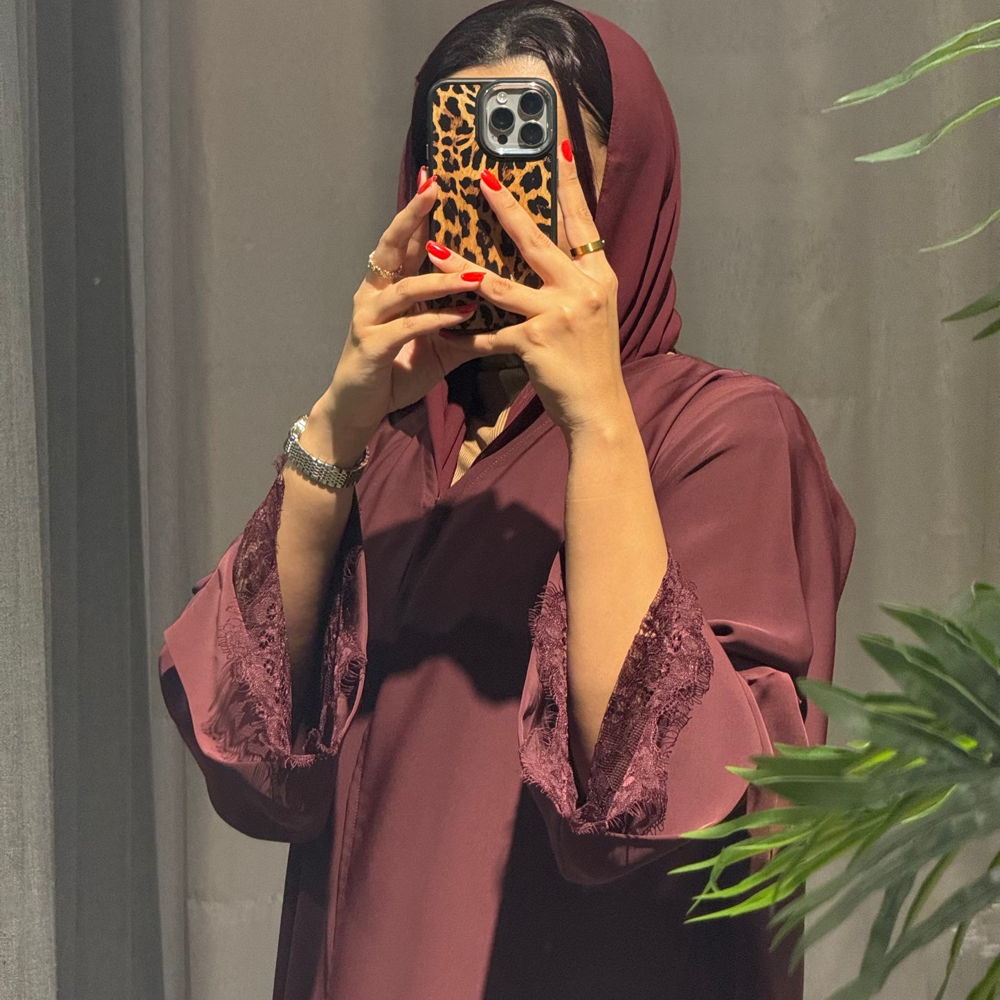 Dantel with maroon nada fabric