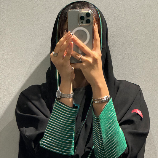 Tali in dark green