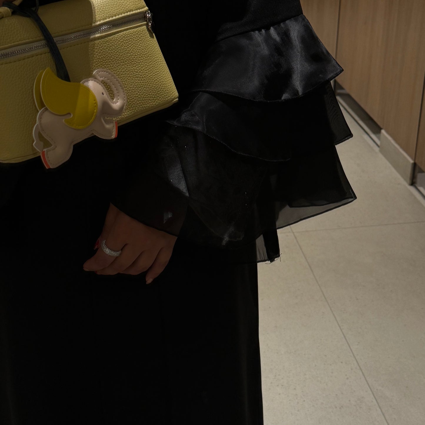 Organza abaya with crepe fabric