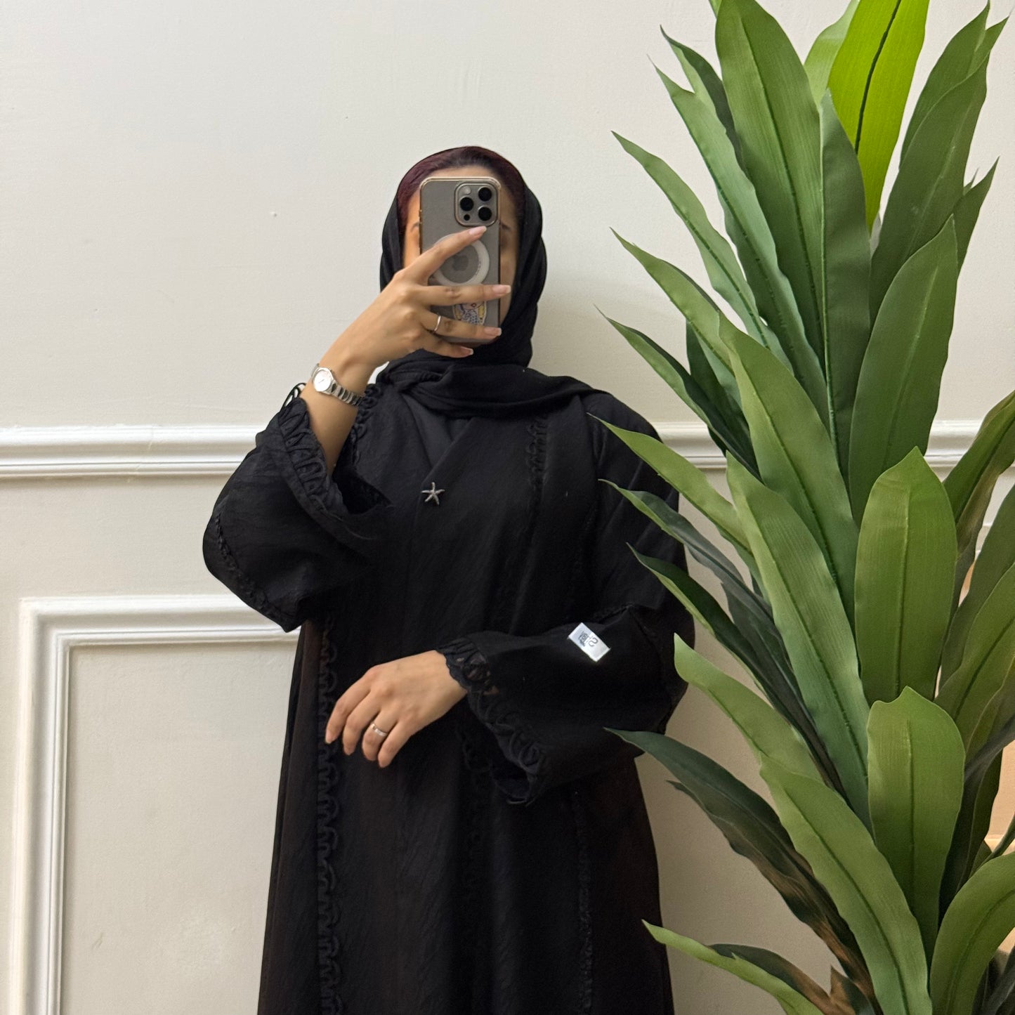 Printed abaya with dantel and luxury fish star buttons
