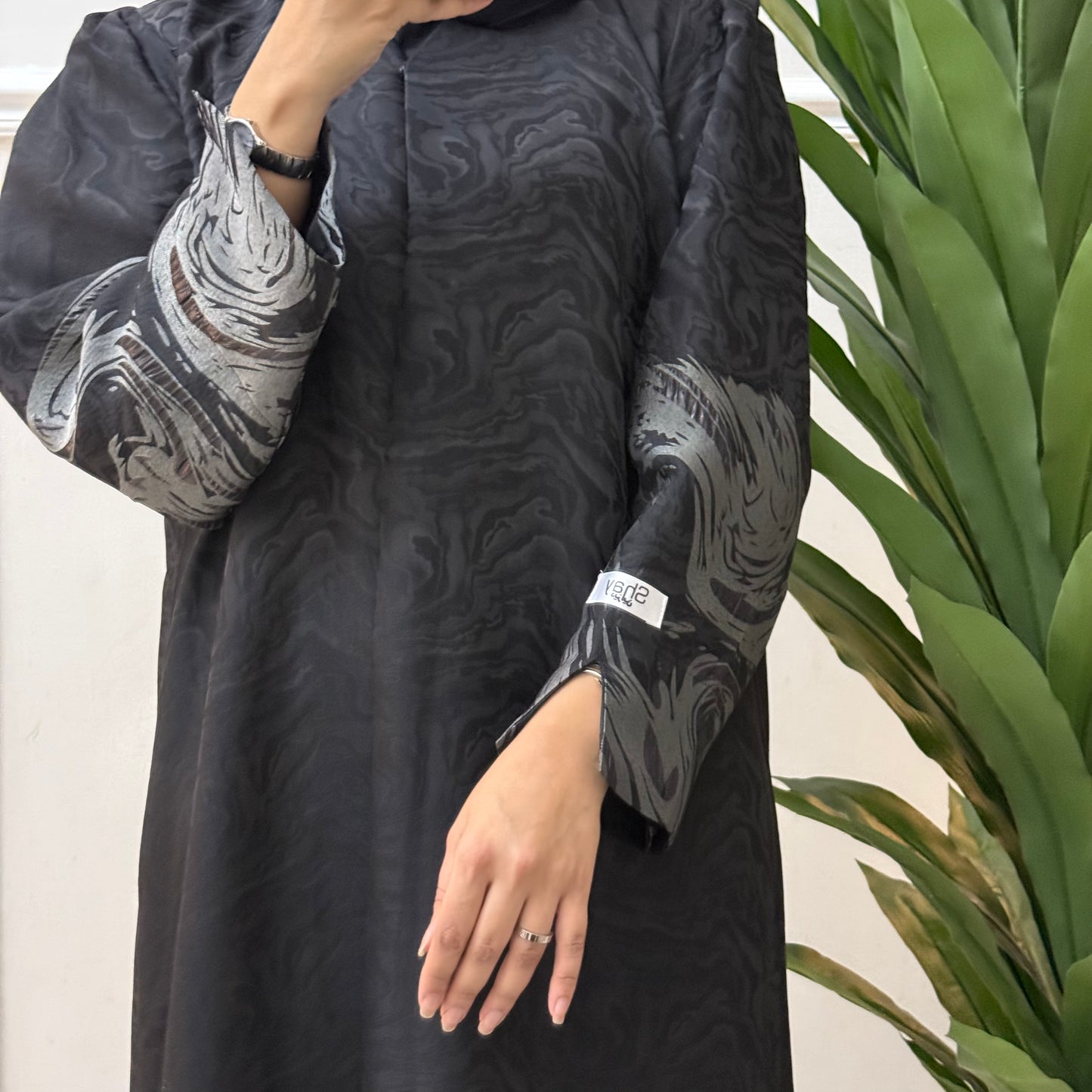 Grey printed abaya with luxury fabric