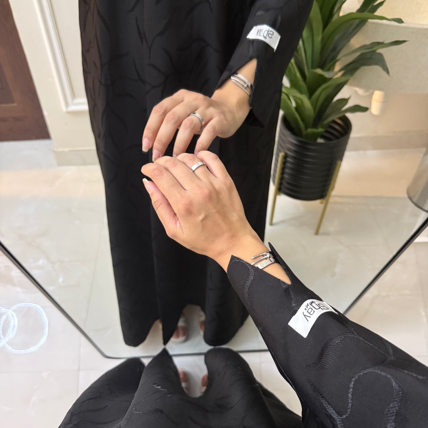 Formal abaya with printed fabric.
