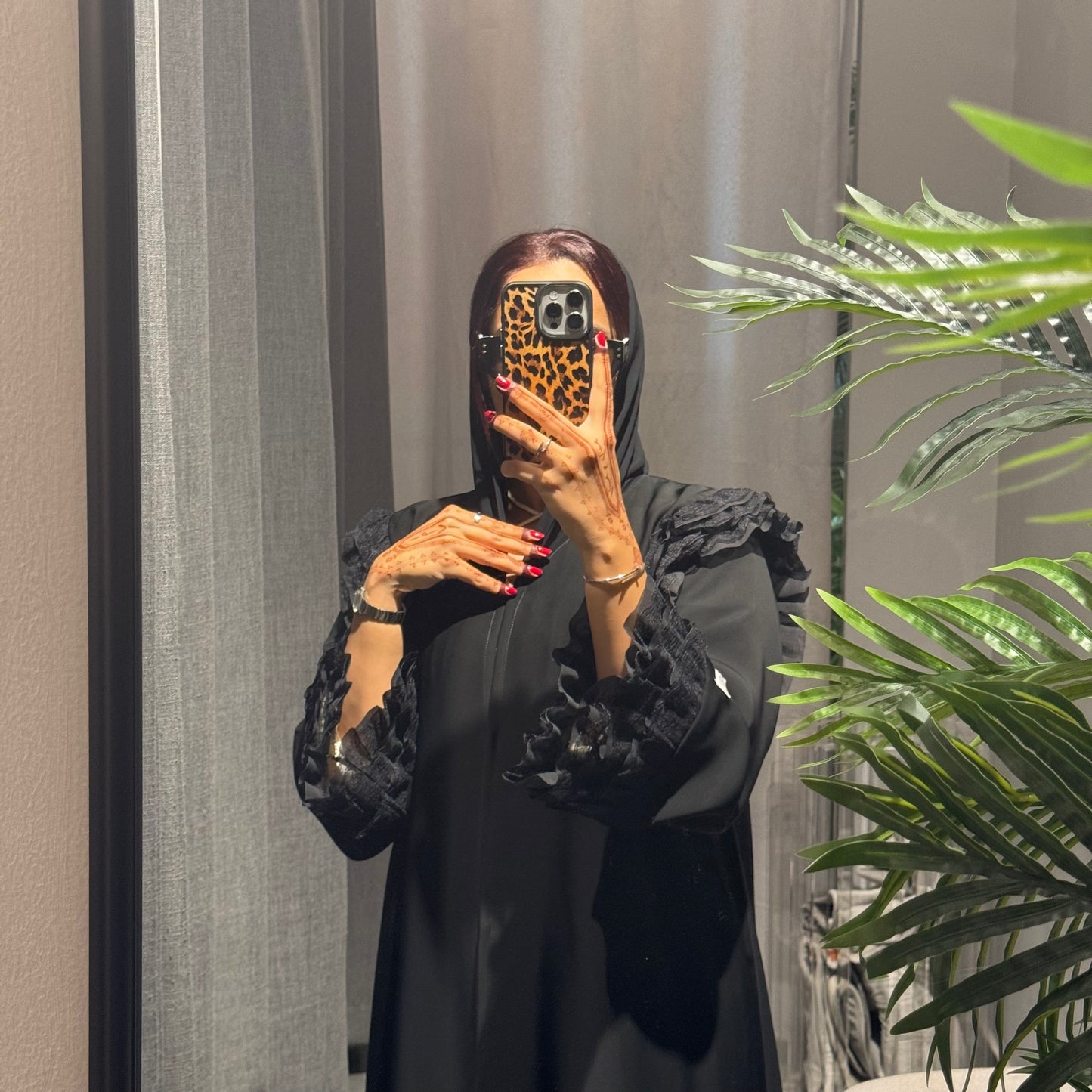 Toor with black nada fabric