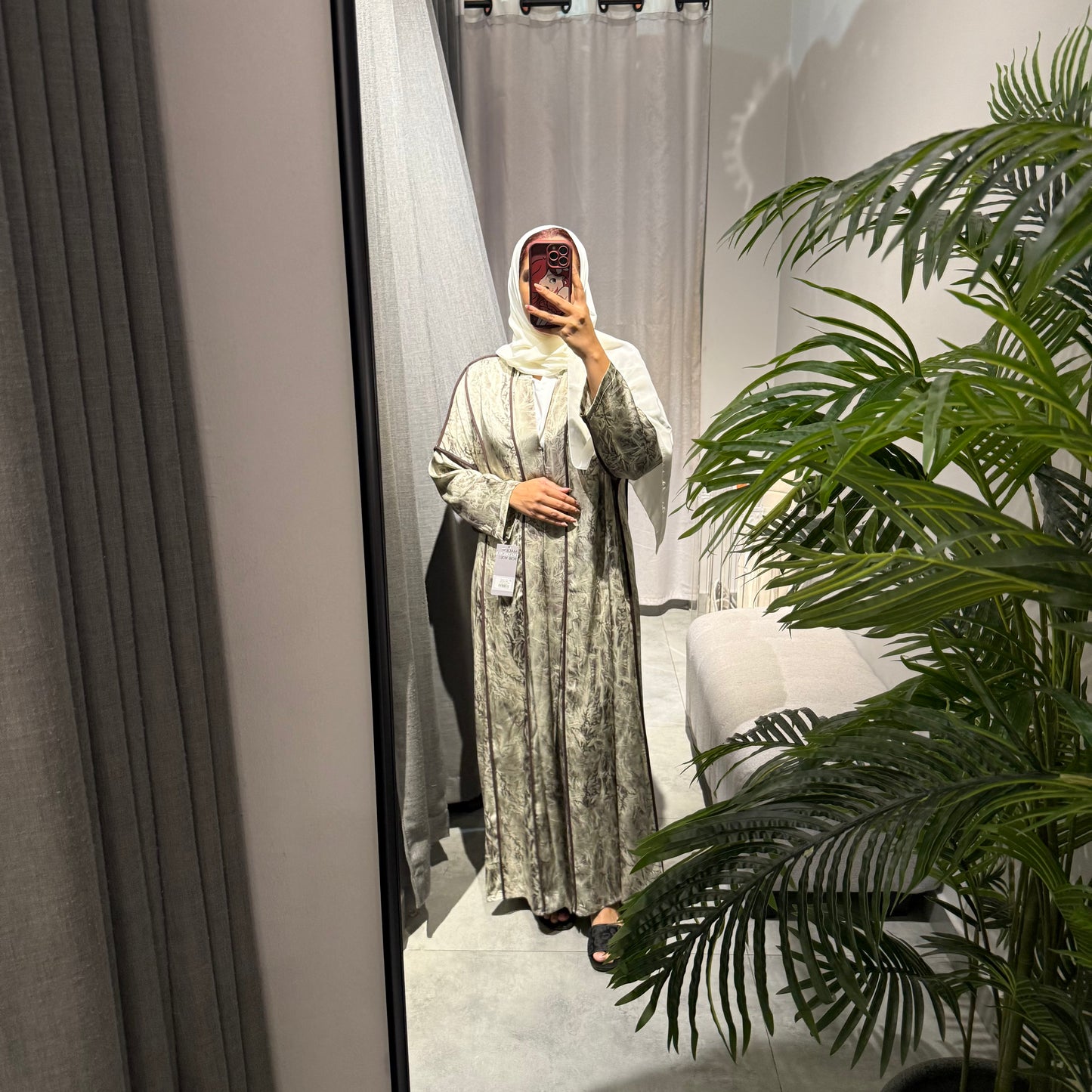 Abaya with beige color and brown lines