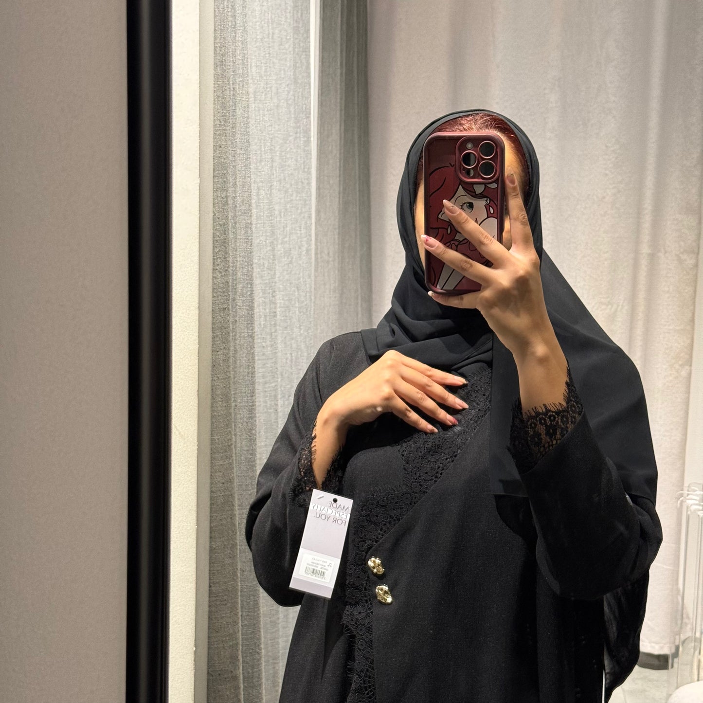 Abaya with black dantel and gold bottons