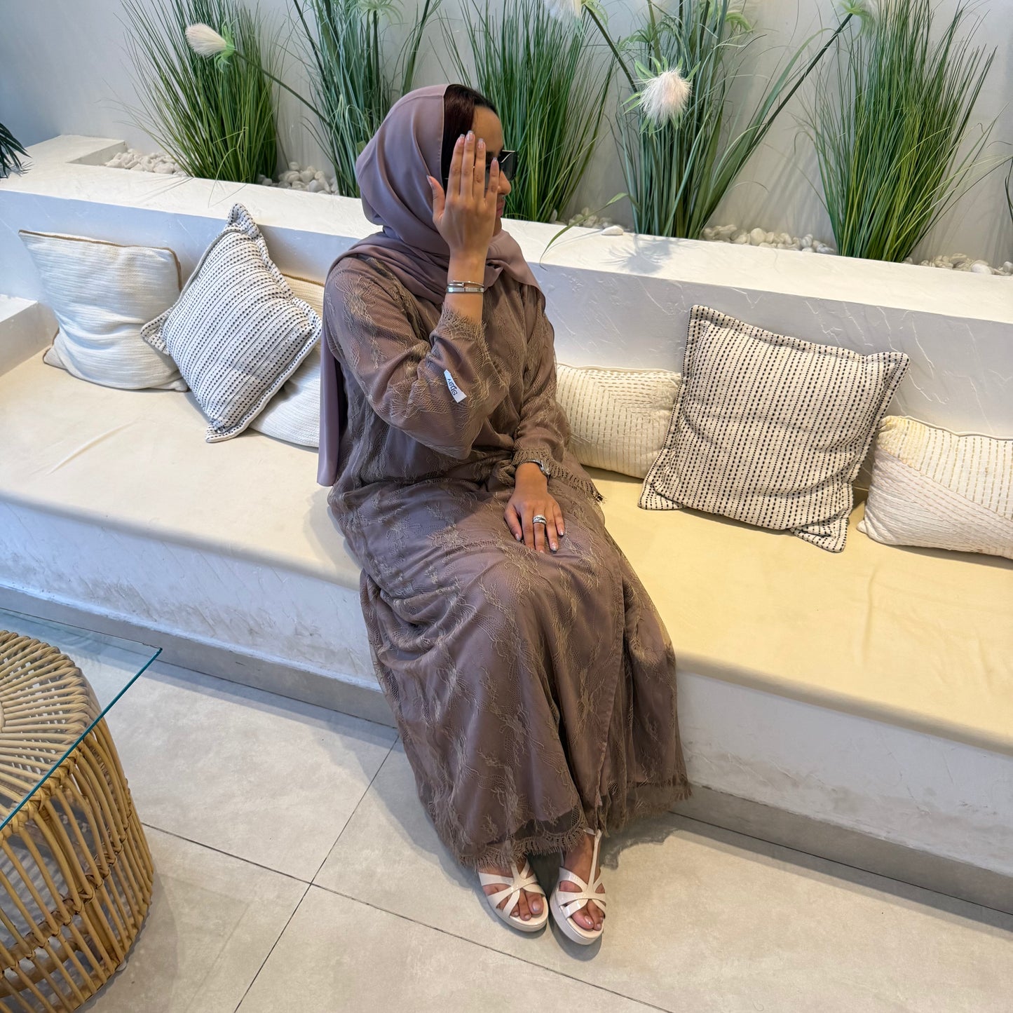 Dantel abaya with nude fabric