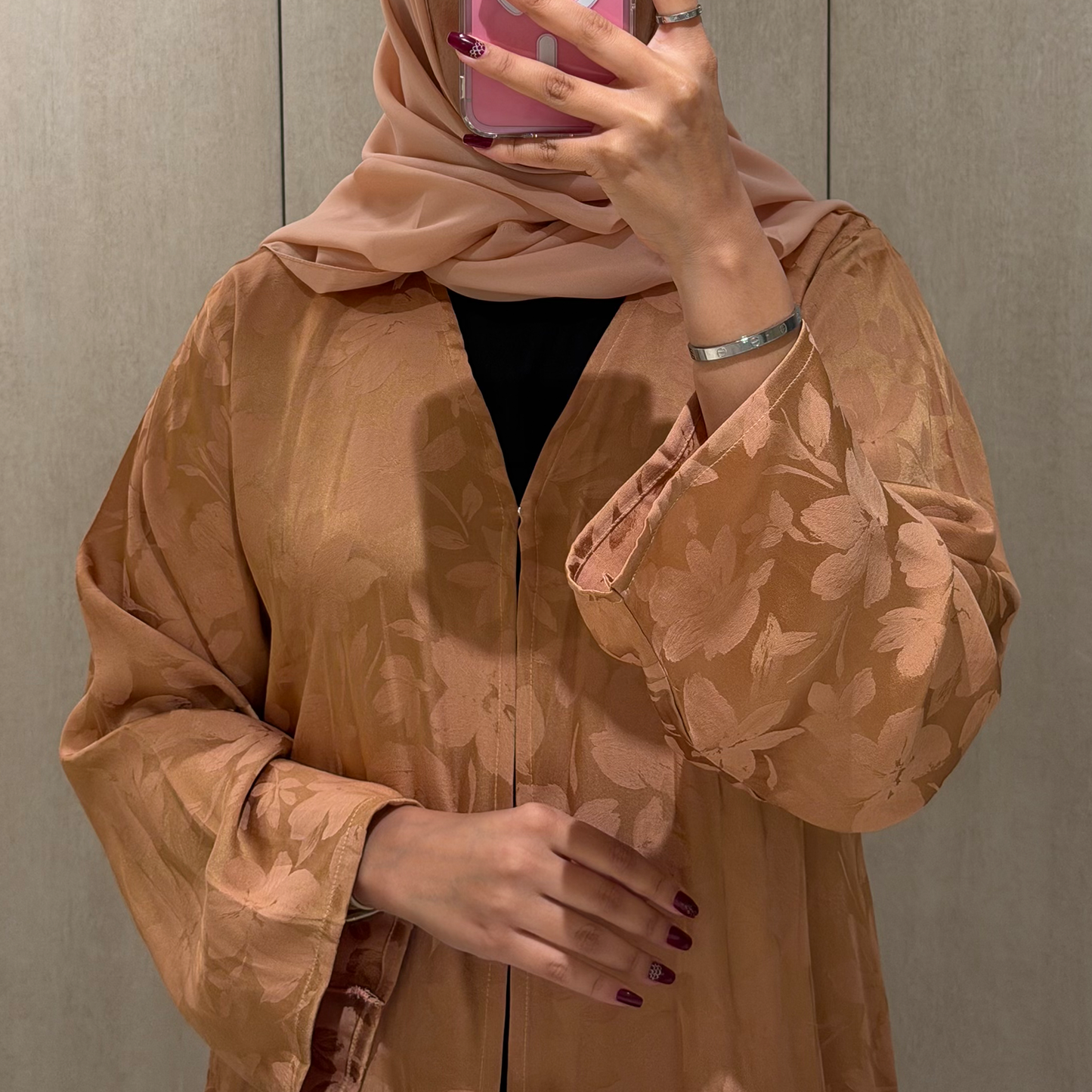 Abaya with peach flowers color